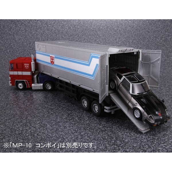 More Official MP 17 Prowl And MP 18 Bluestreak Takara Tomy Transformers Masterpice Action Figures Images  (20 of 25)